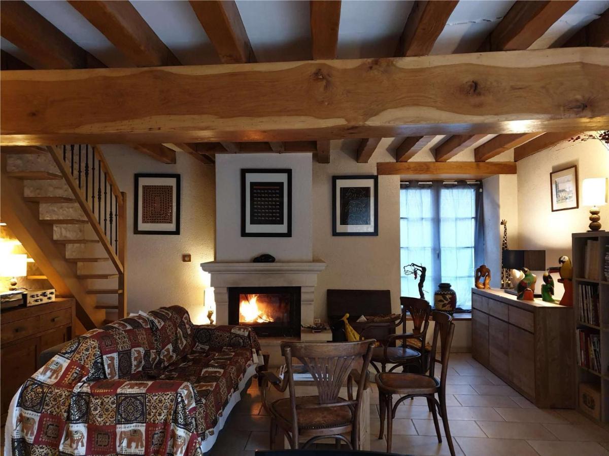 Bed and Breakfast La Tour Du Raygnier Verneuil-le-Chateau Exterior foto